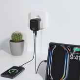 نمای درگاه USB-C و USB-A شارژر دوگانه پاورولوژی