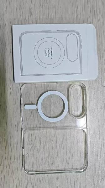 بسته بندی کاور iPhone 18 Fold